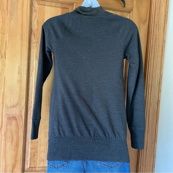 Maternity turtleneck sweatshirt - Picture 4 of 5